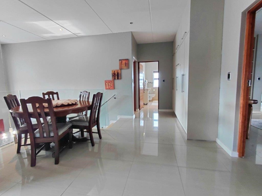4 Bedroom Property for Sale in Fairview Golf Estate Western Cape